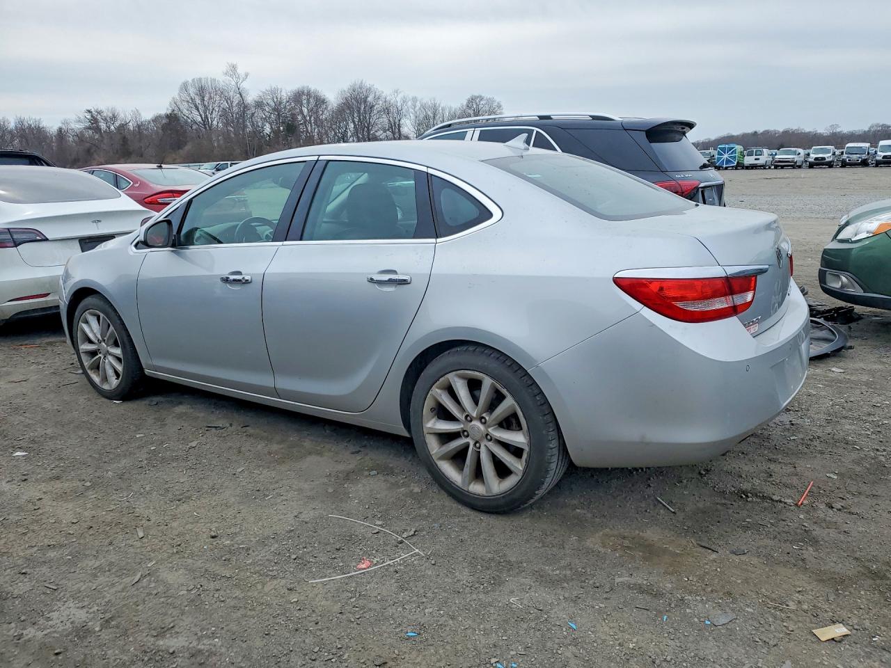 BUICK VERANO 2013 — 3