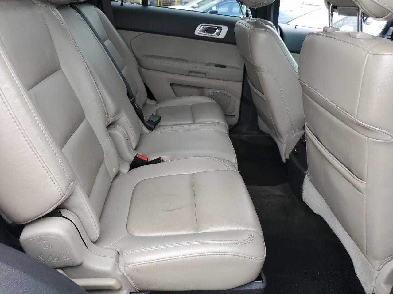 FORD EXPLORER 2014 — 12