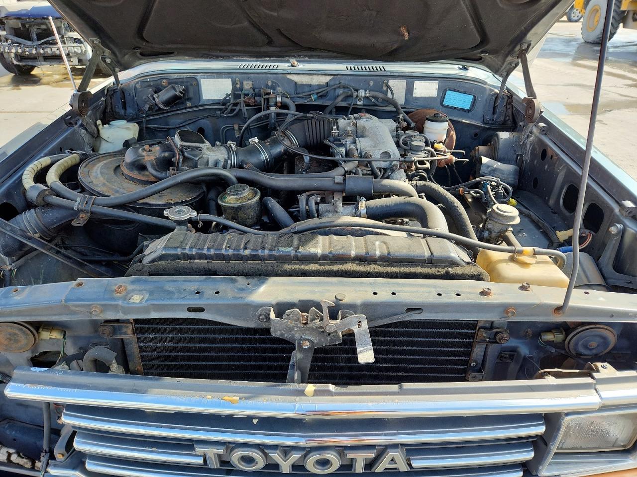 TOYOTA LAND CRUISER 1988 — 12