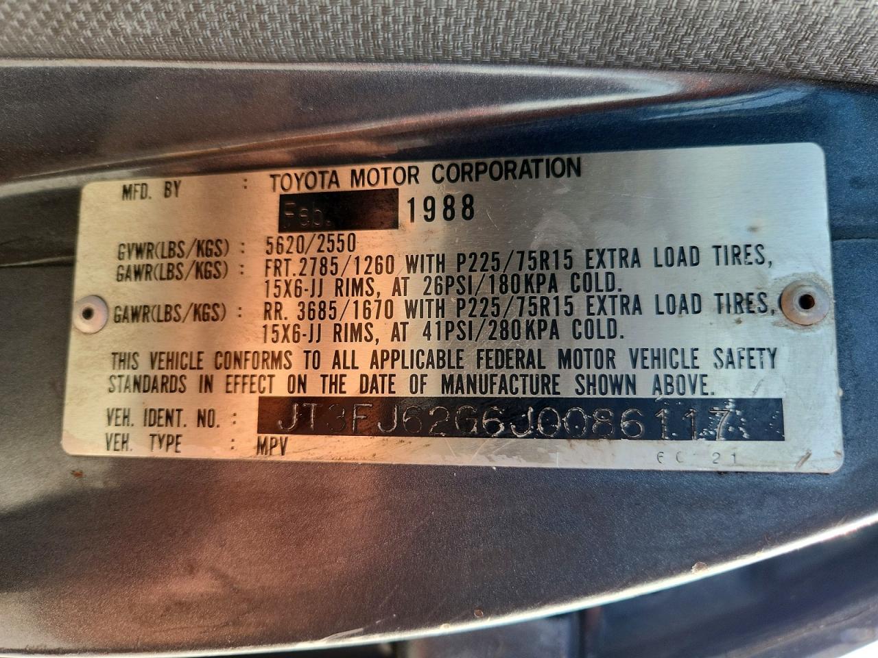 TOYOTA LAND CRUISER 1988 — 13