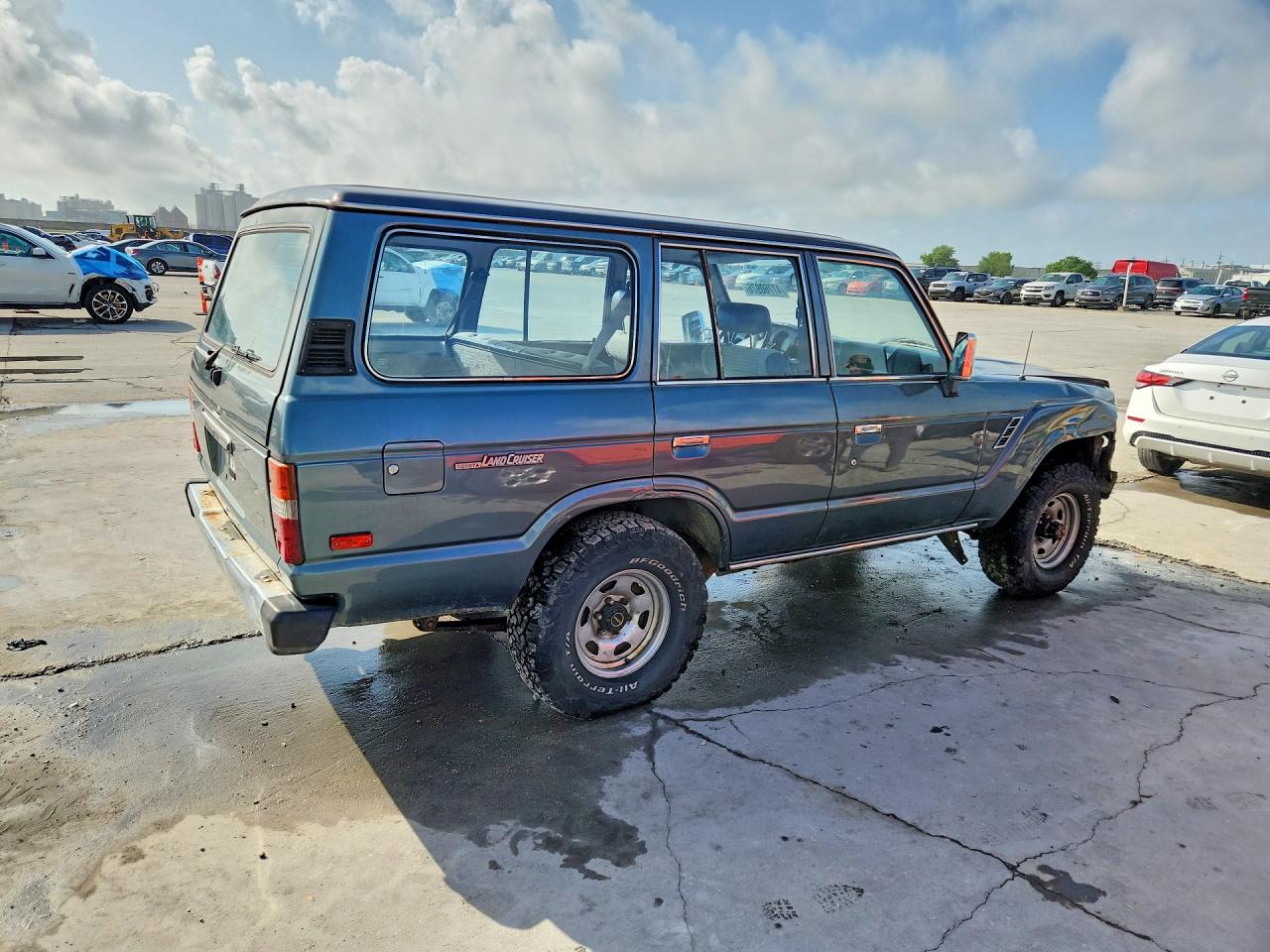 TOYOTA LAND CRUISER 1988 — 4