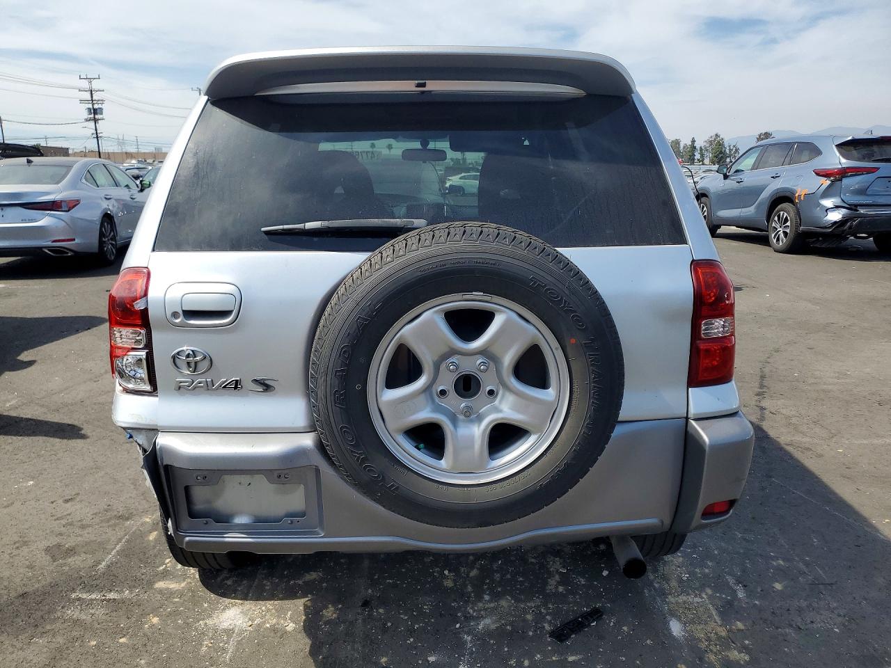 TOYOTA RAV4 2005 — 7