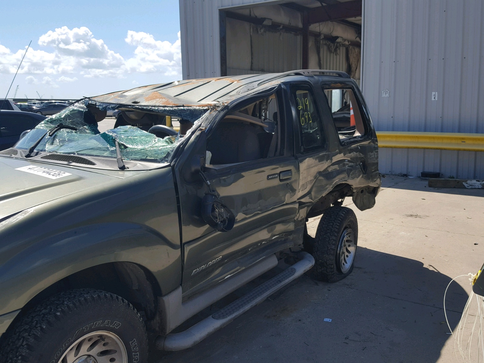 FORD EXPLORER 2001 — 9