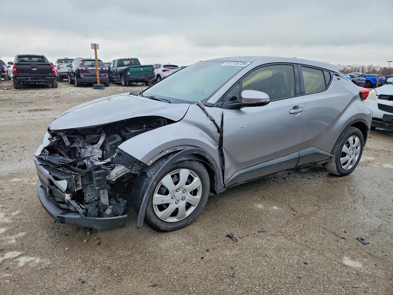 2019 TOYOTA C-HR LE