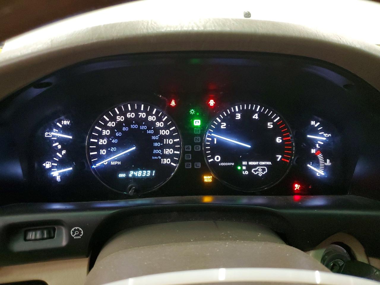 LEXUS LX 470 2004 — 10