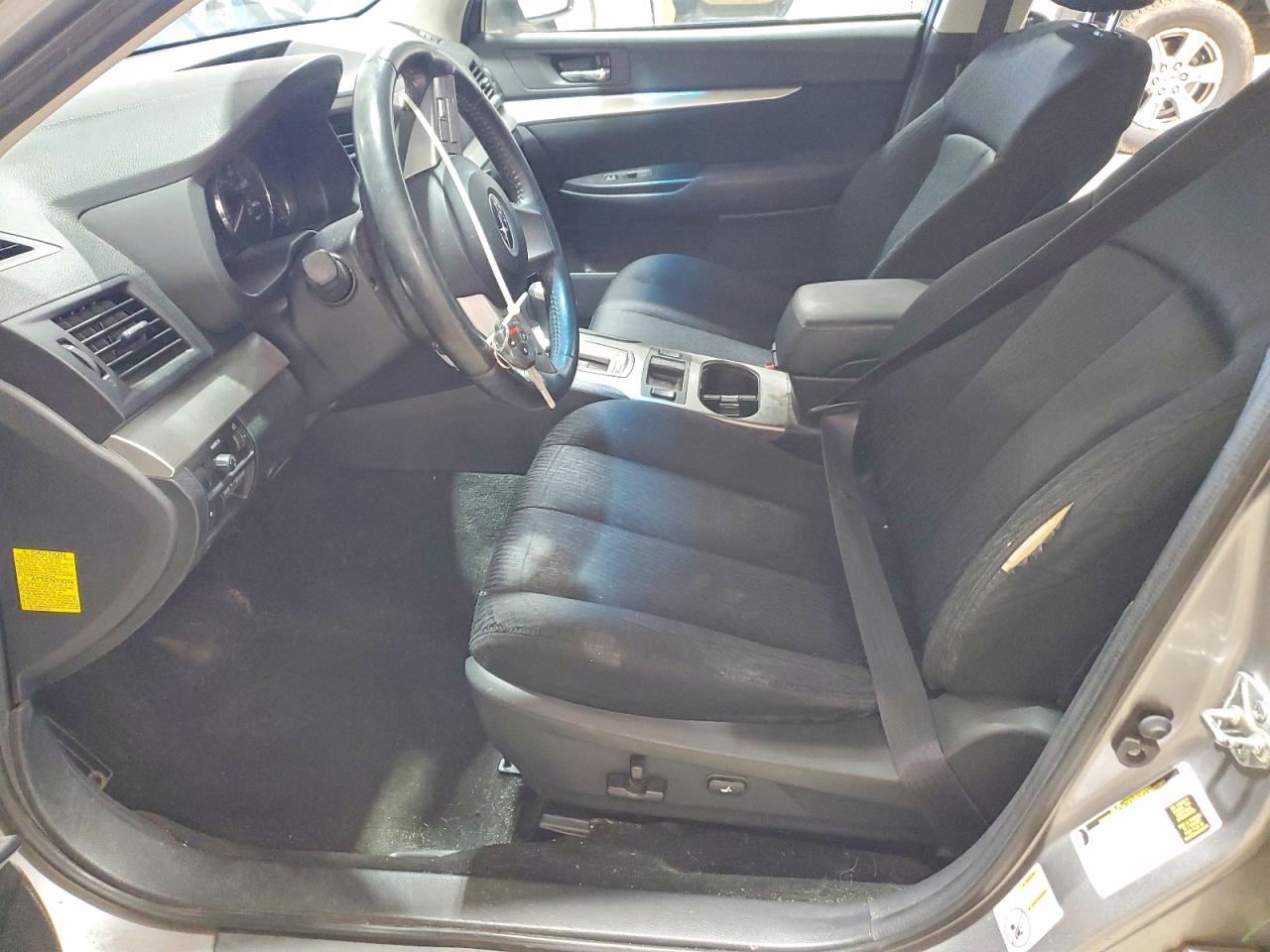 SUBARU LEGACY 2011 — 8