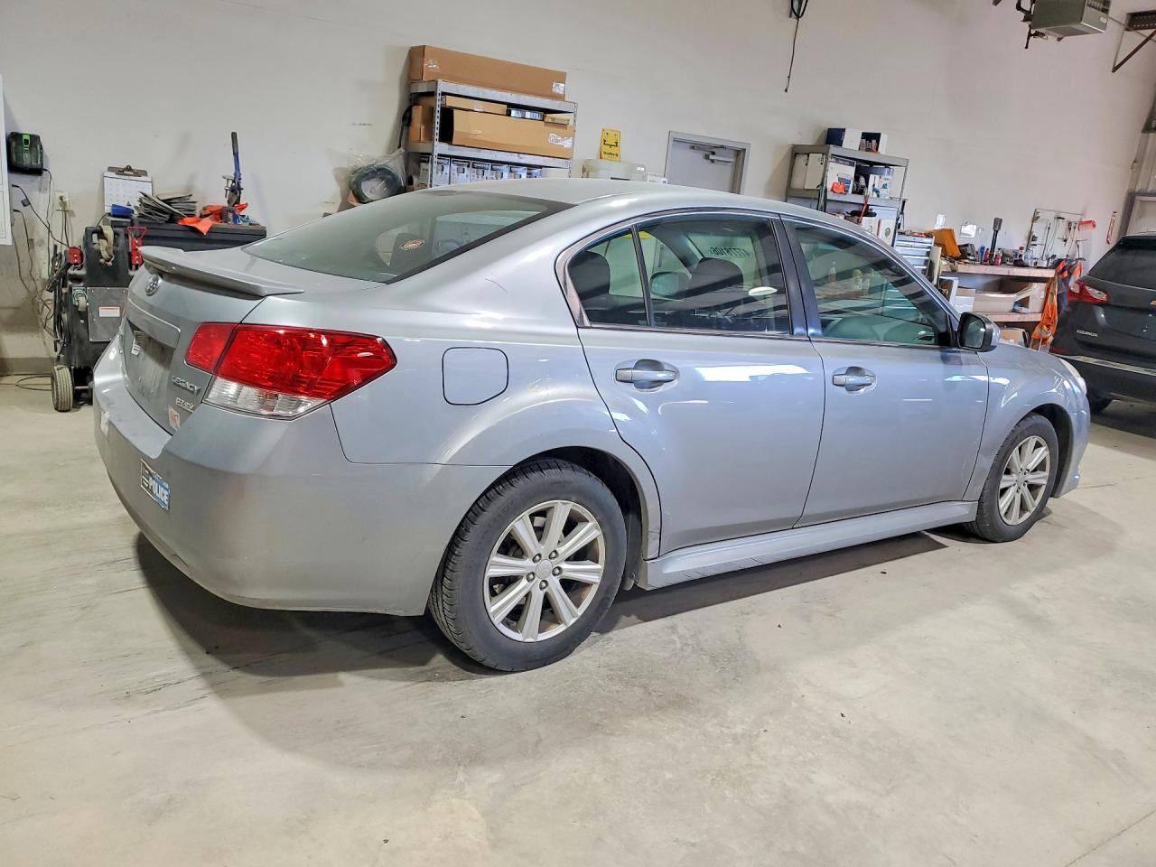 SUBARU LEGACY 2011 — 4