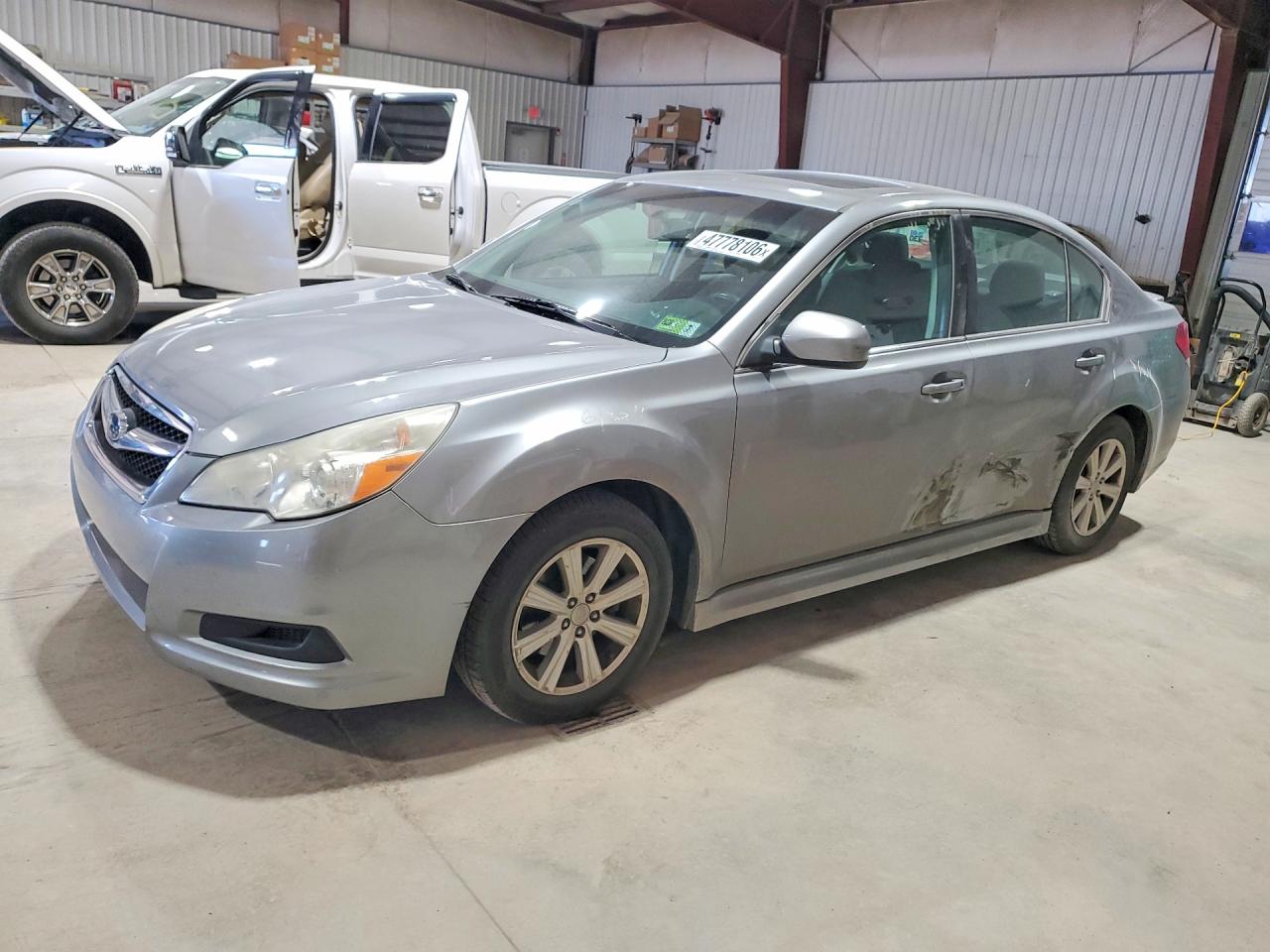 SUBARU LEGACY 2011 — 2