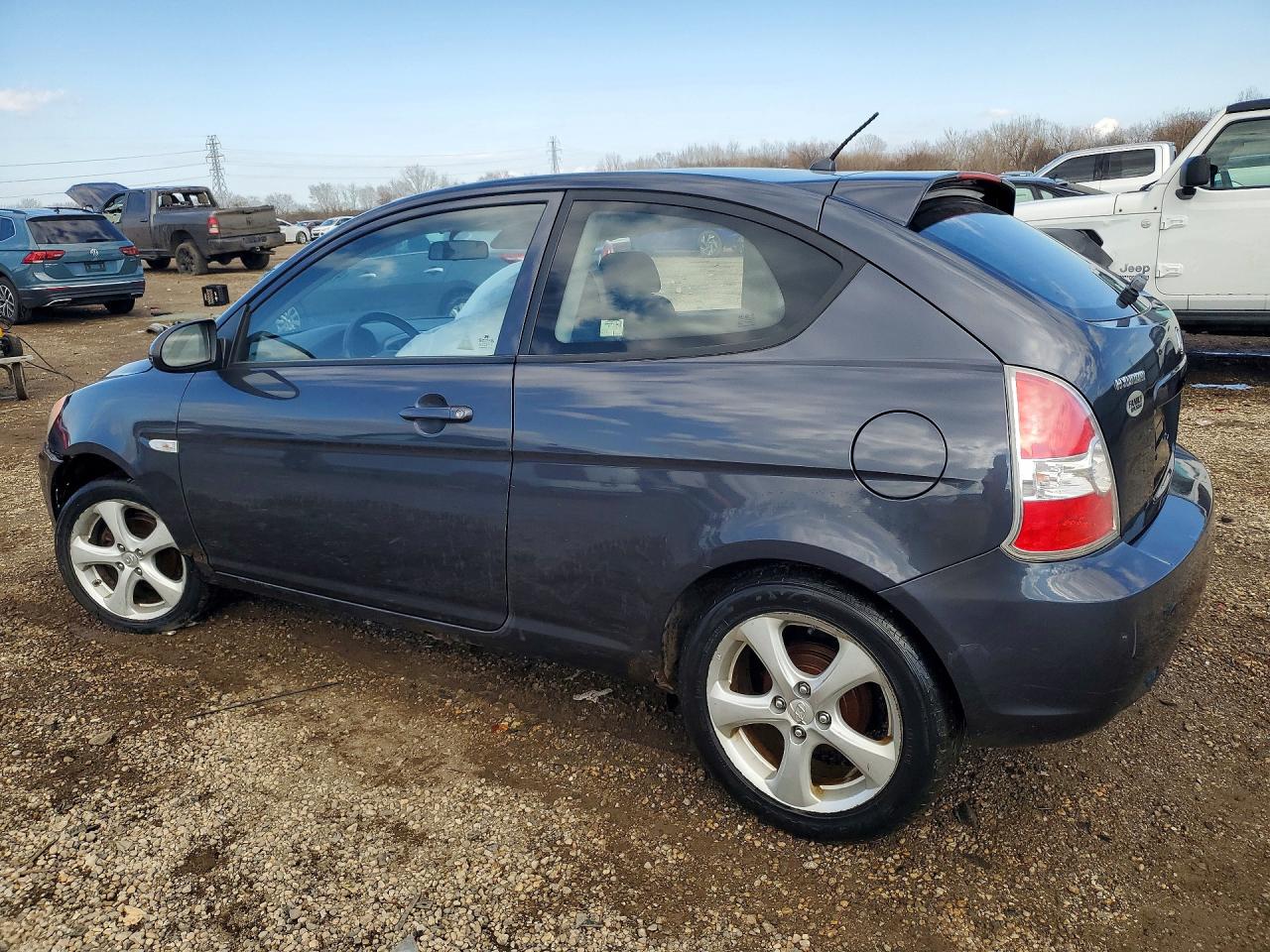 HYUNDAI ACCENT 2008 — 3