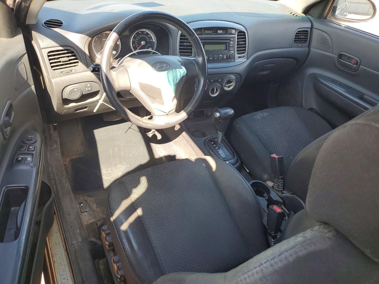 HYUNDAI ACCENT 2008 — 9