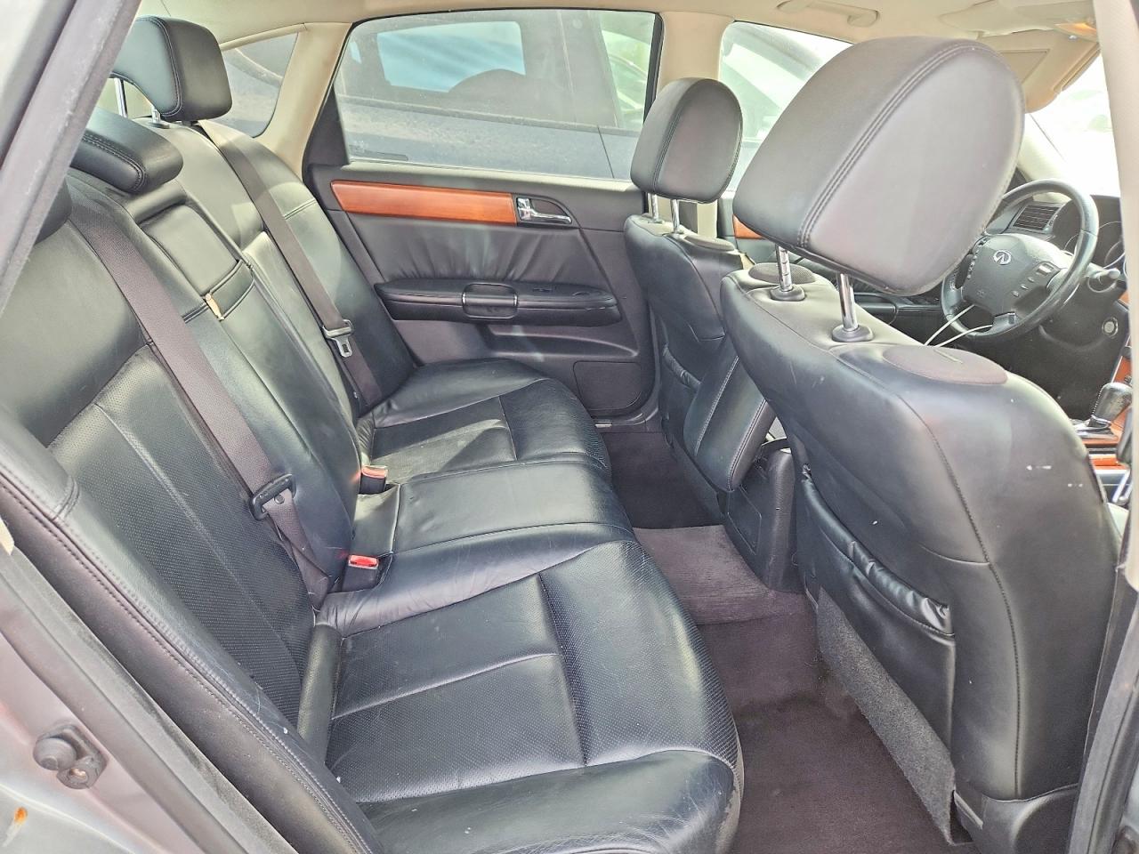 INFINITI M35 2007 — 11