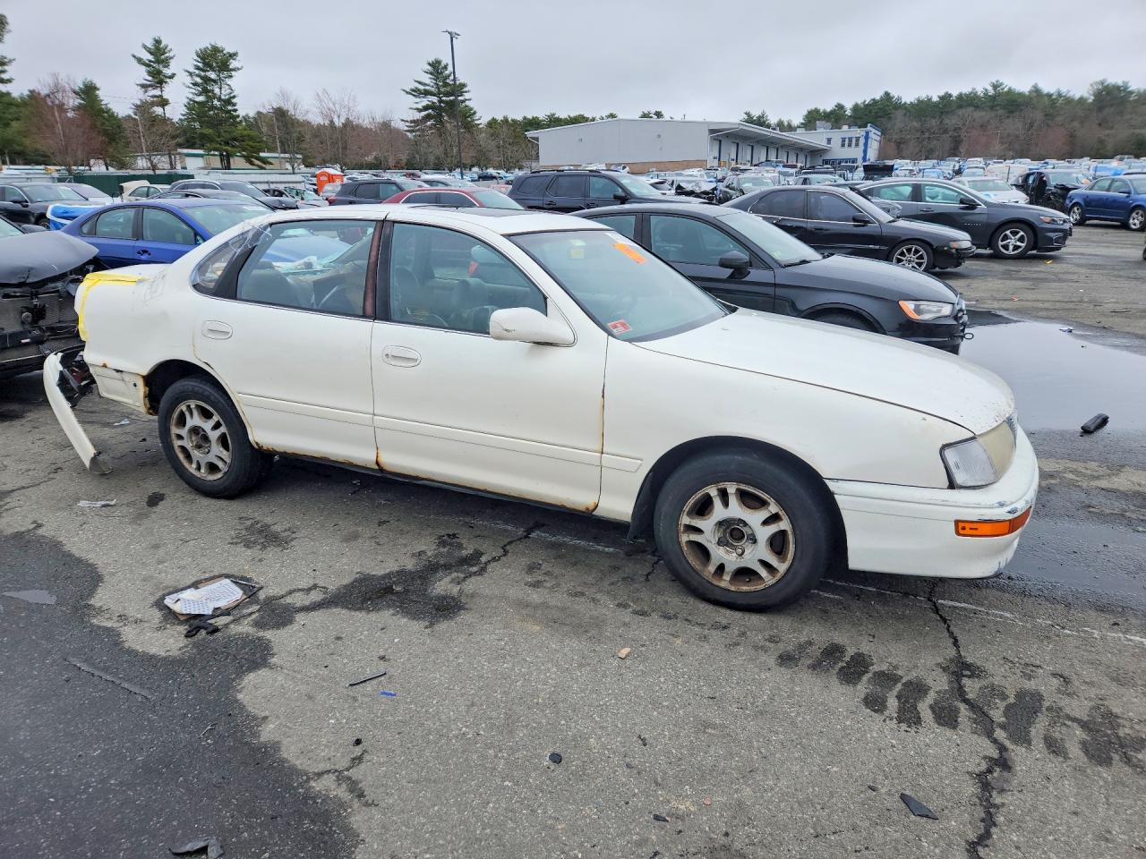 TOYOTA AVALON 1996 — 5