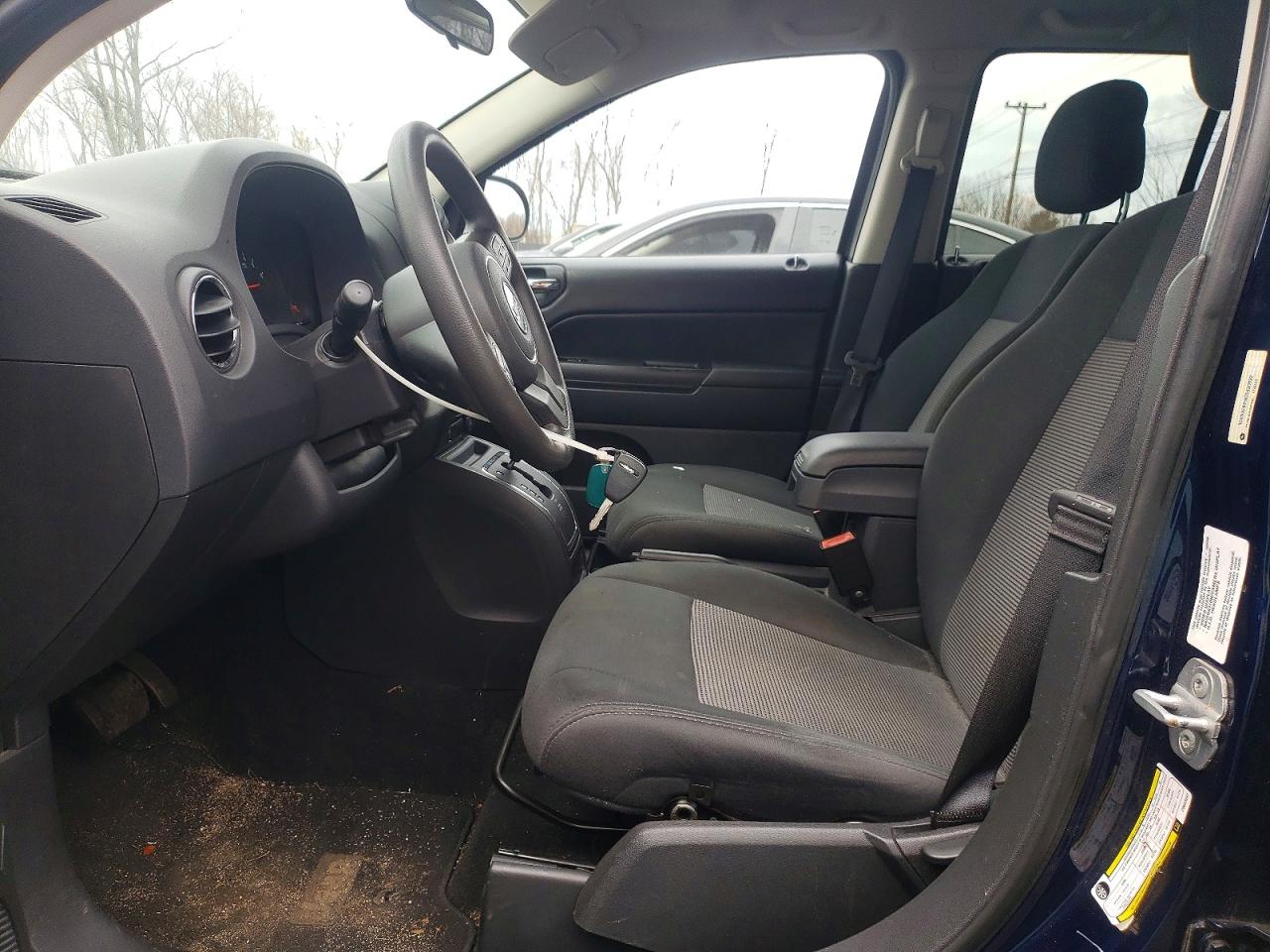 JEEP COMPASS 2012 — 8