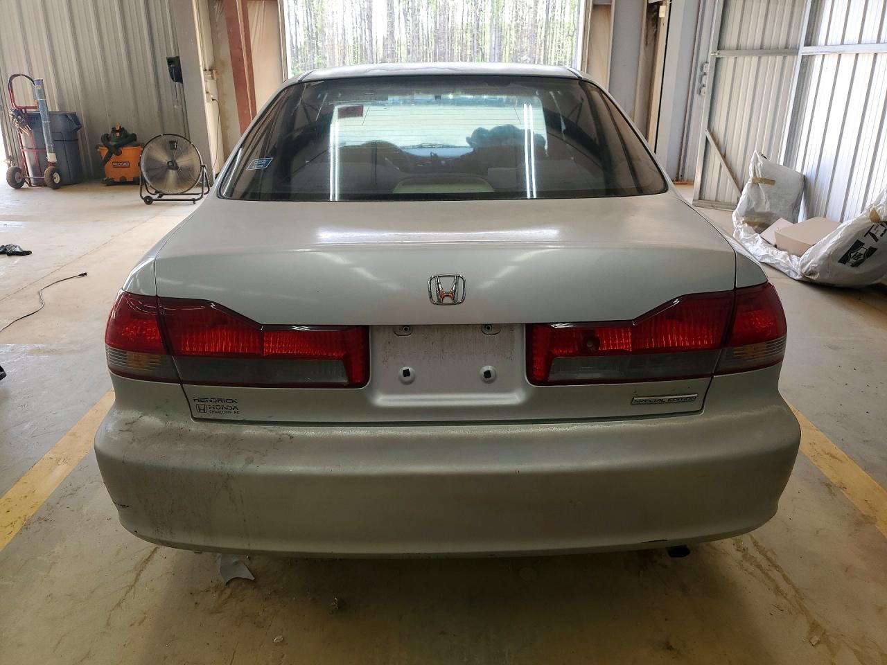 HONDA ACCORD 2002 — 7