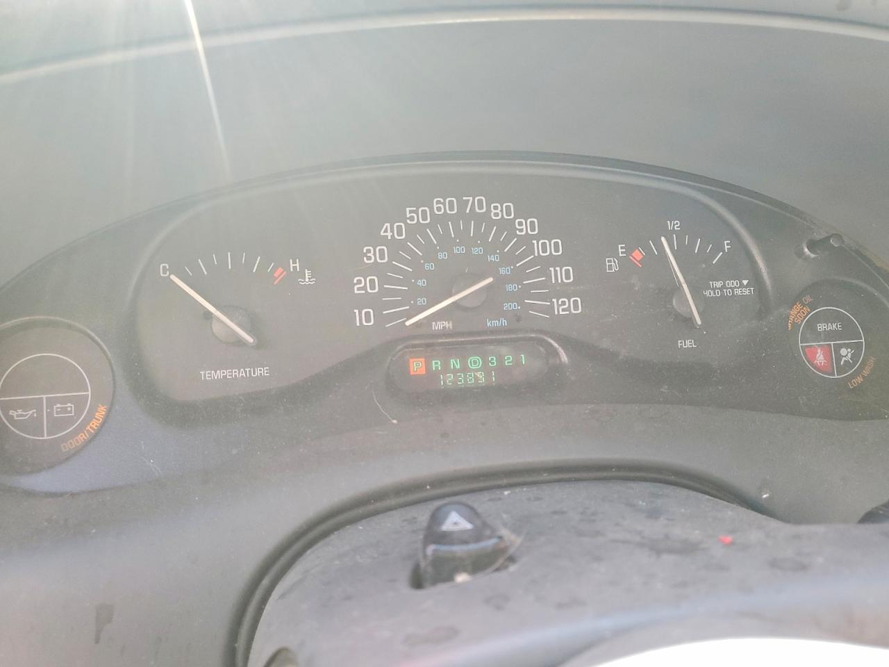 BUICK CENTURY 2005 — 10