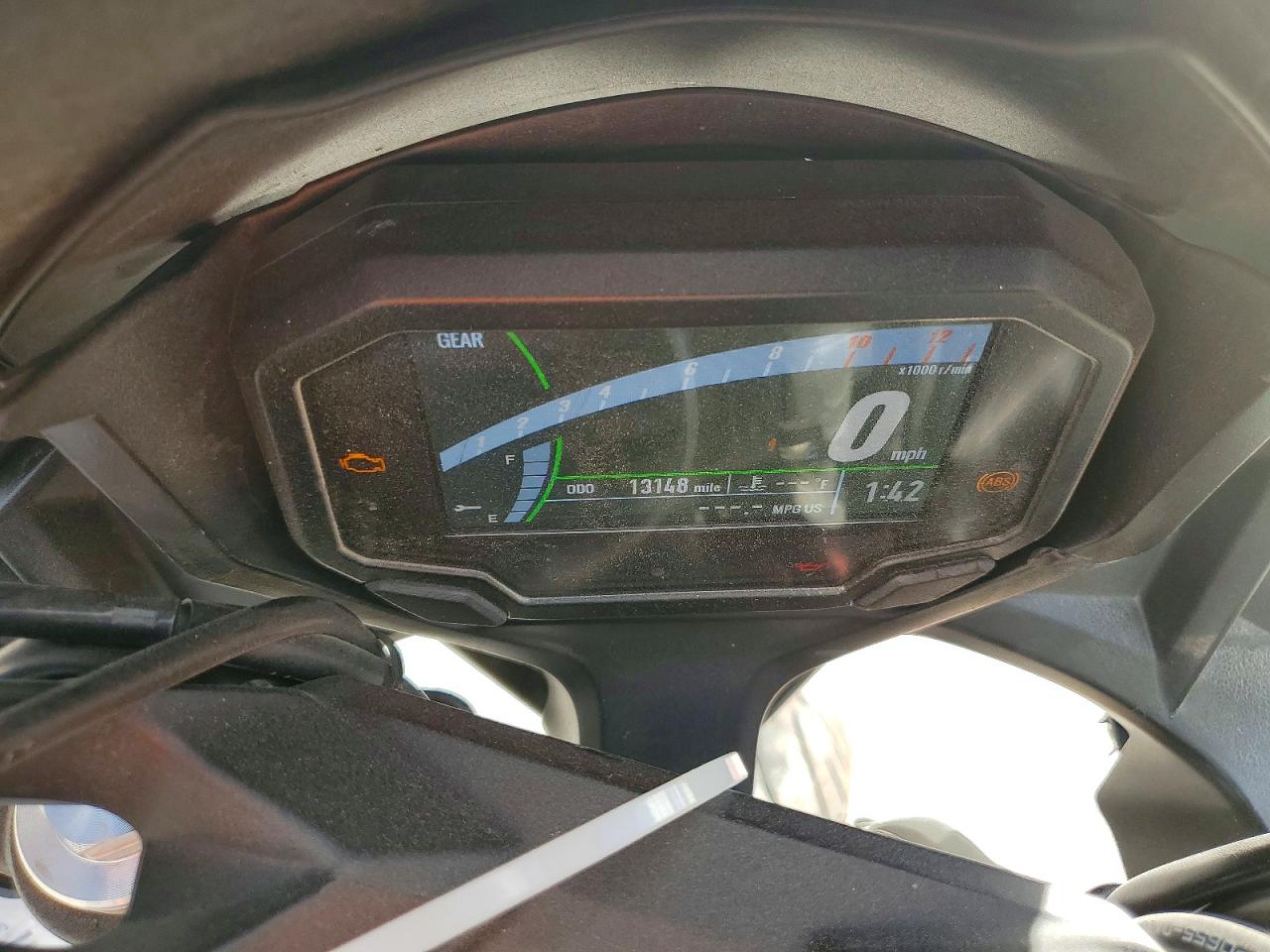 KAWASAKI EX650 2020 — 8