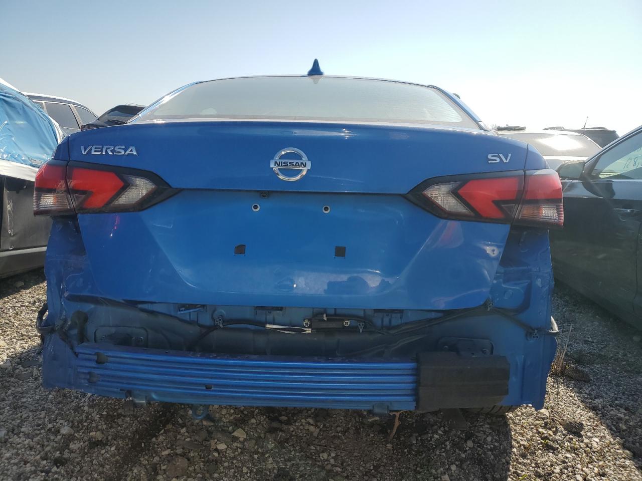 NISSAN VERSA 2021 — 7