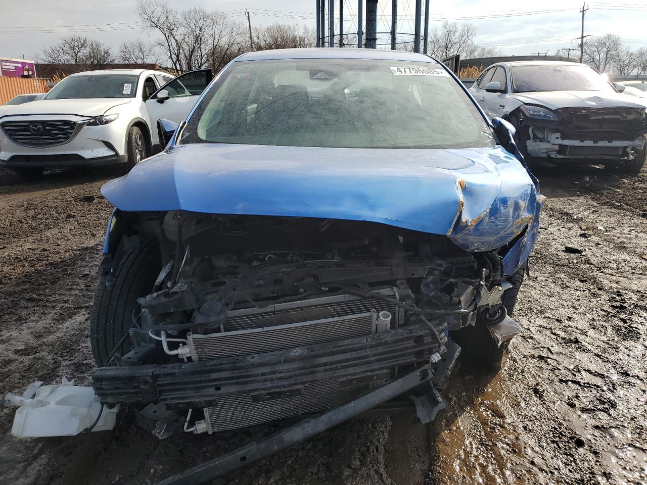 NISSAN VERSA 2021 — 6