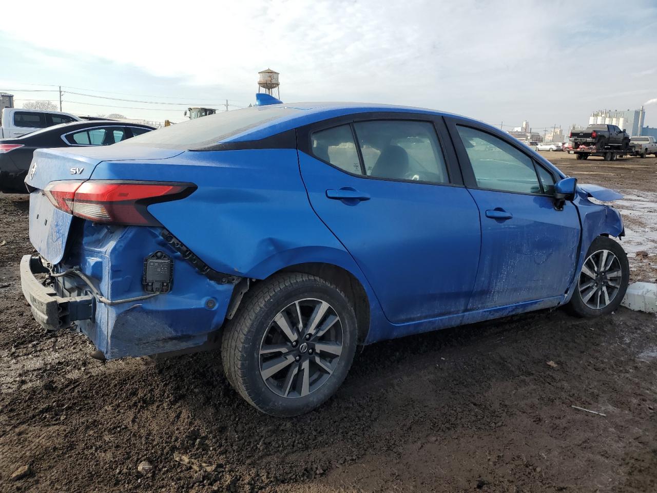 NISSAN VERSA 2021 — 4