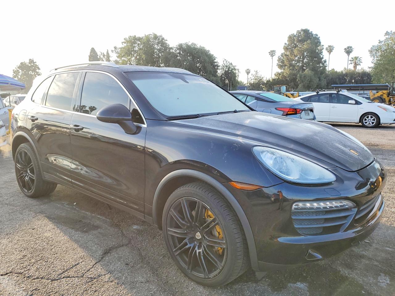 PORSCHE CAYENNE 2011 — 5
