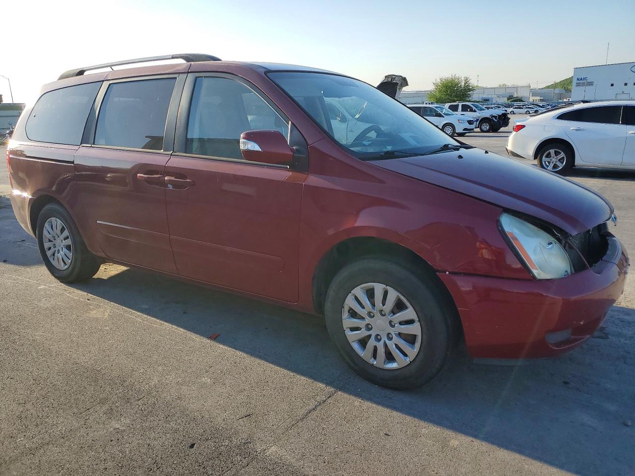 2012 KIA SEDONA LX