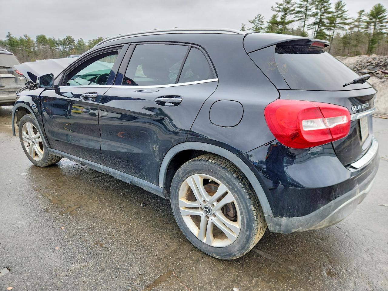 MERCEDES-BENZ GLA 2018 — 3