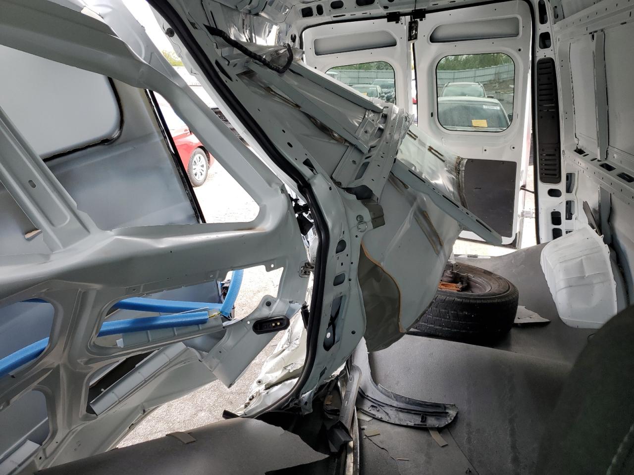 RAM PROMASTER 2500 2023 — 11