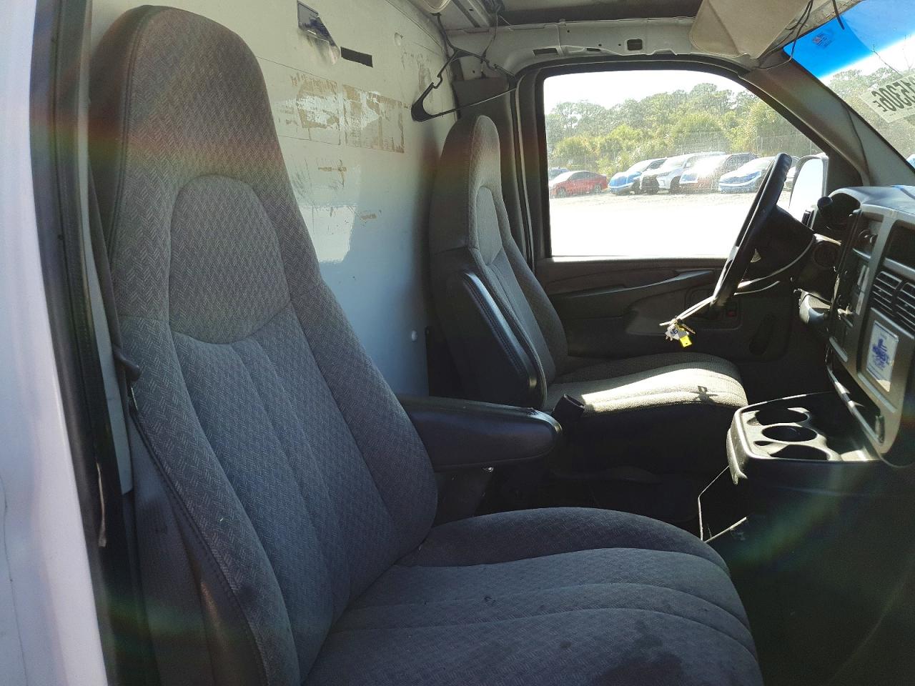GMC SAVANA 2005 — 12
