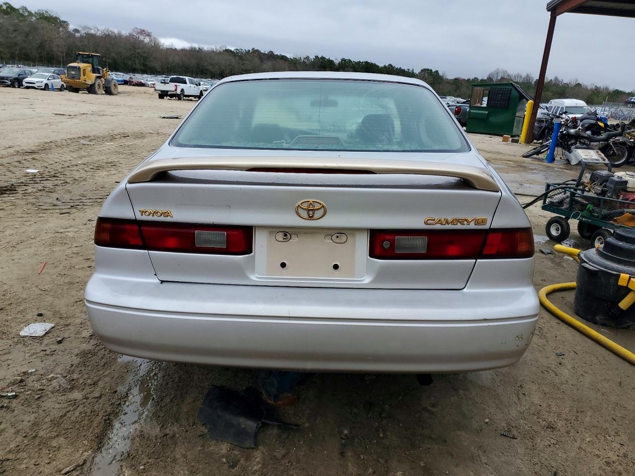TOYOTA CAMRY 1998 — 7