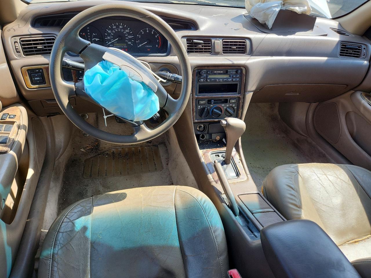 TOYOTA CAMRY 1998 — 9