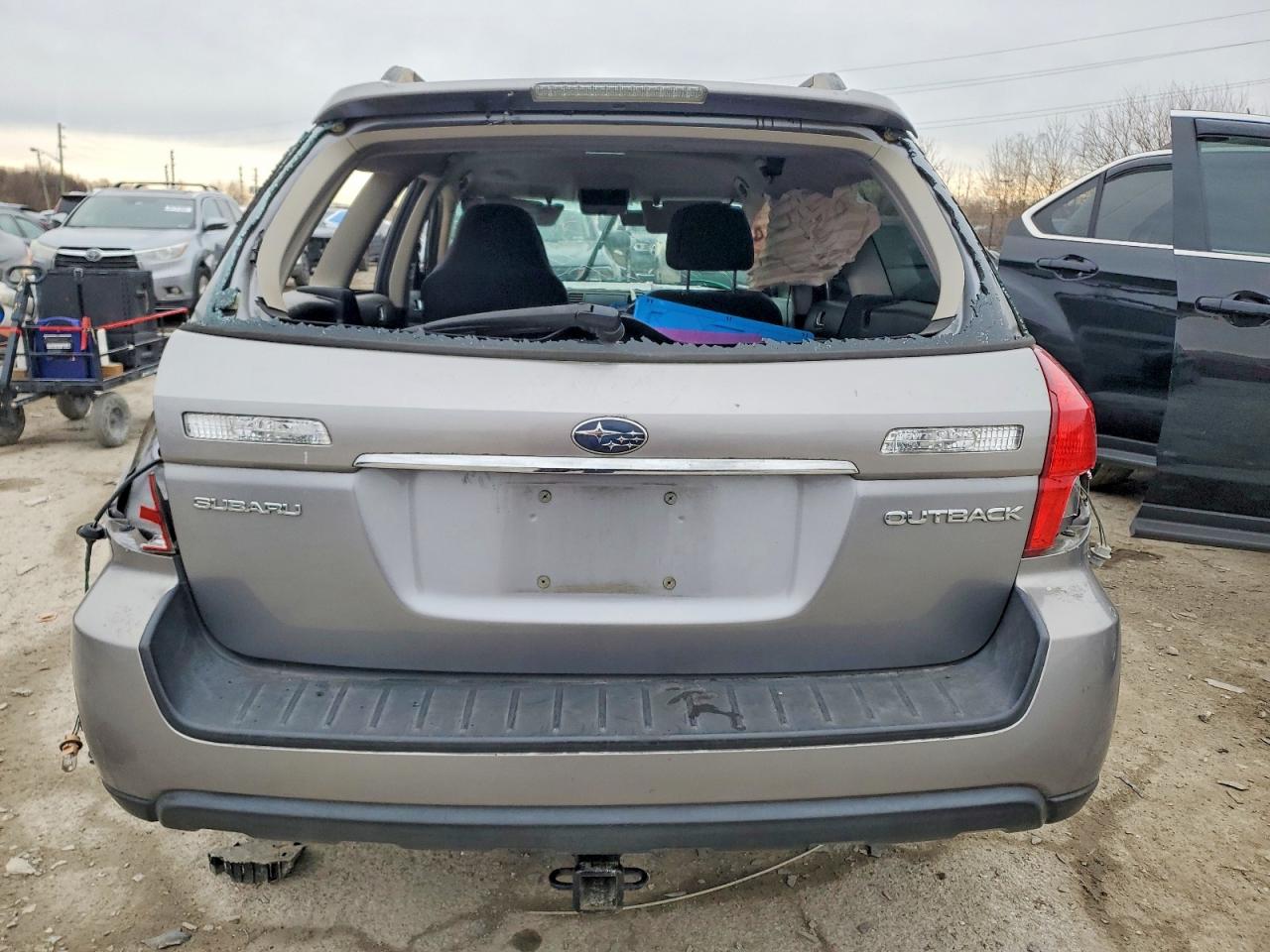 SUBARU OUTBACK 2008 — 7