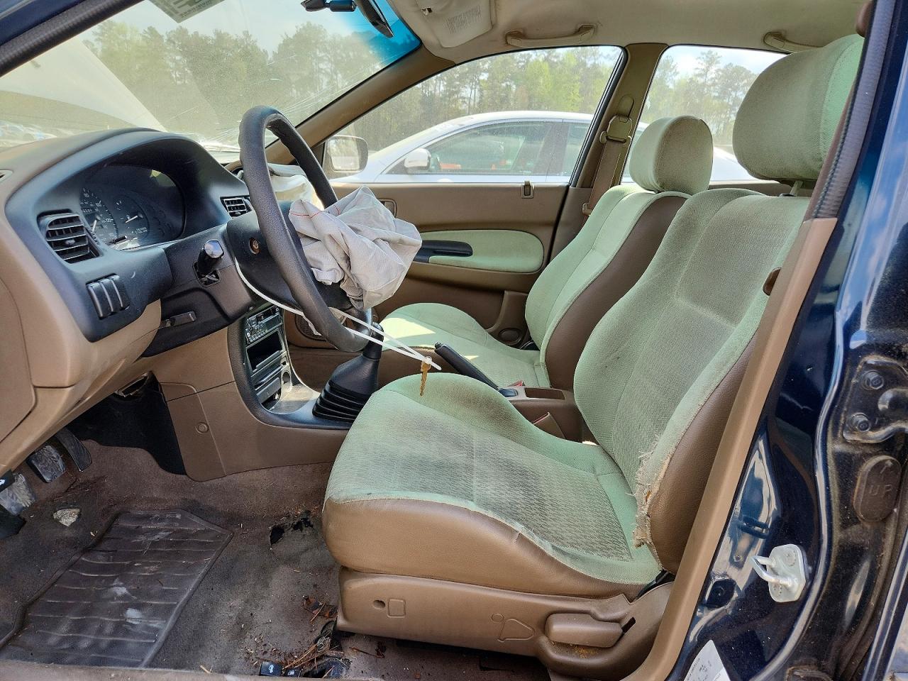 MAZDA PROTEGE 1996 — 8