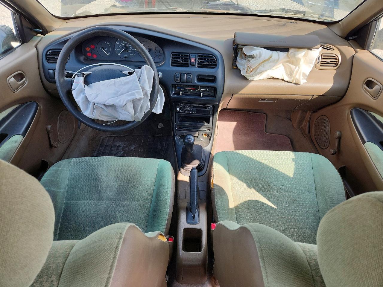MAZDA PROTEGE 1996 — 9