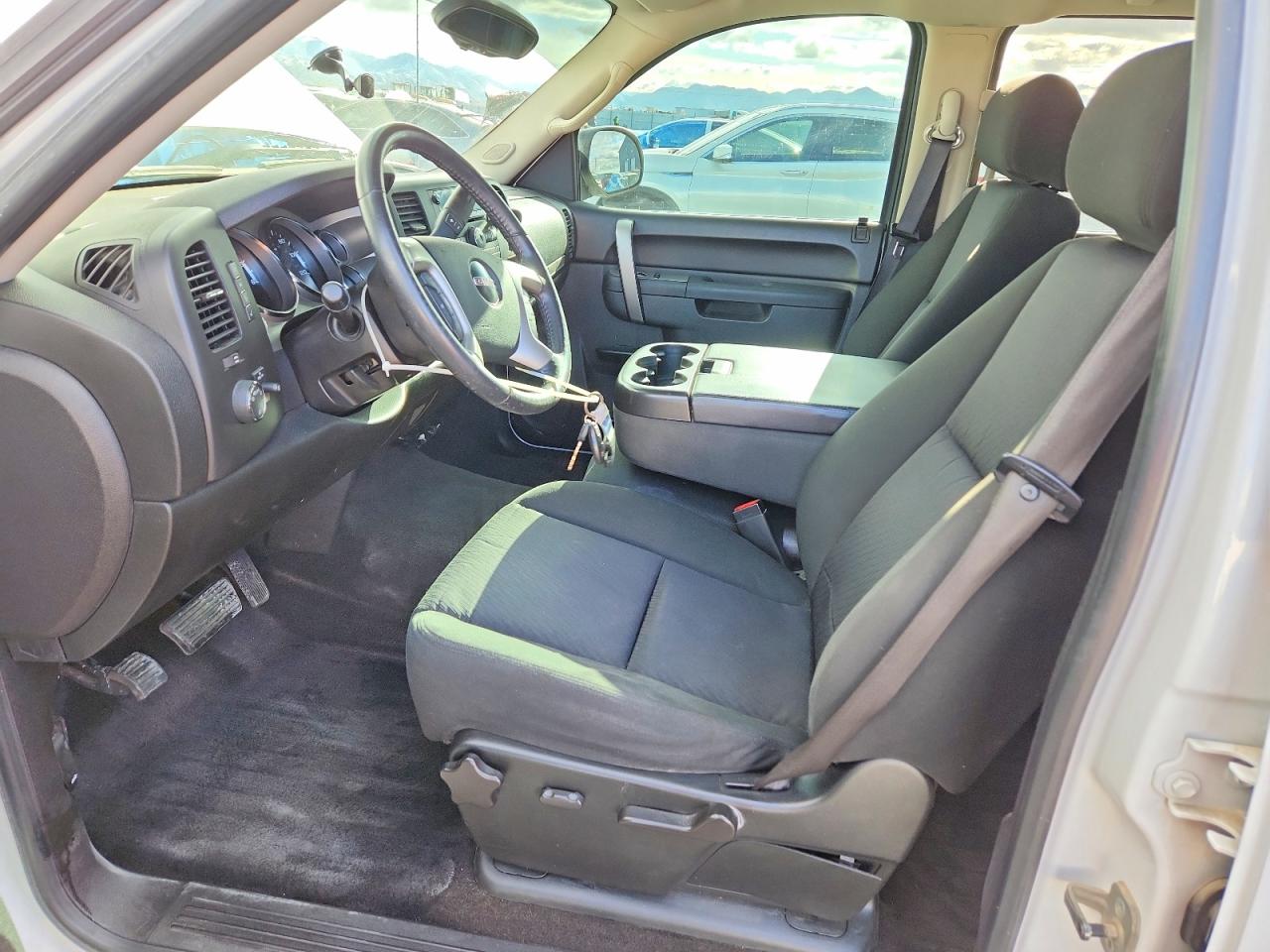 GMC SIERRA 2010 — 8