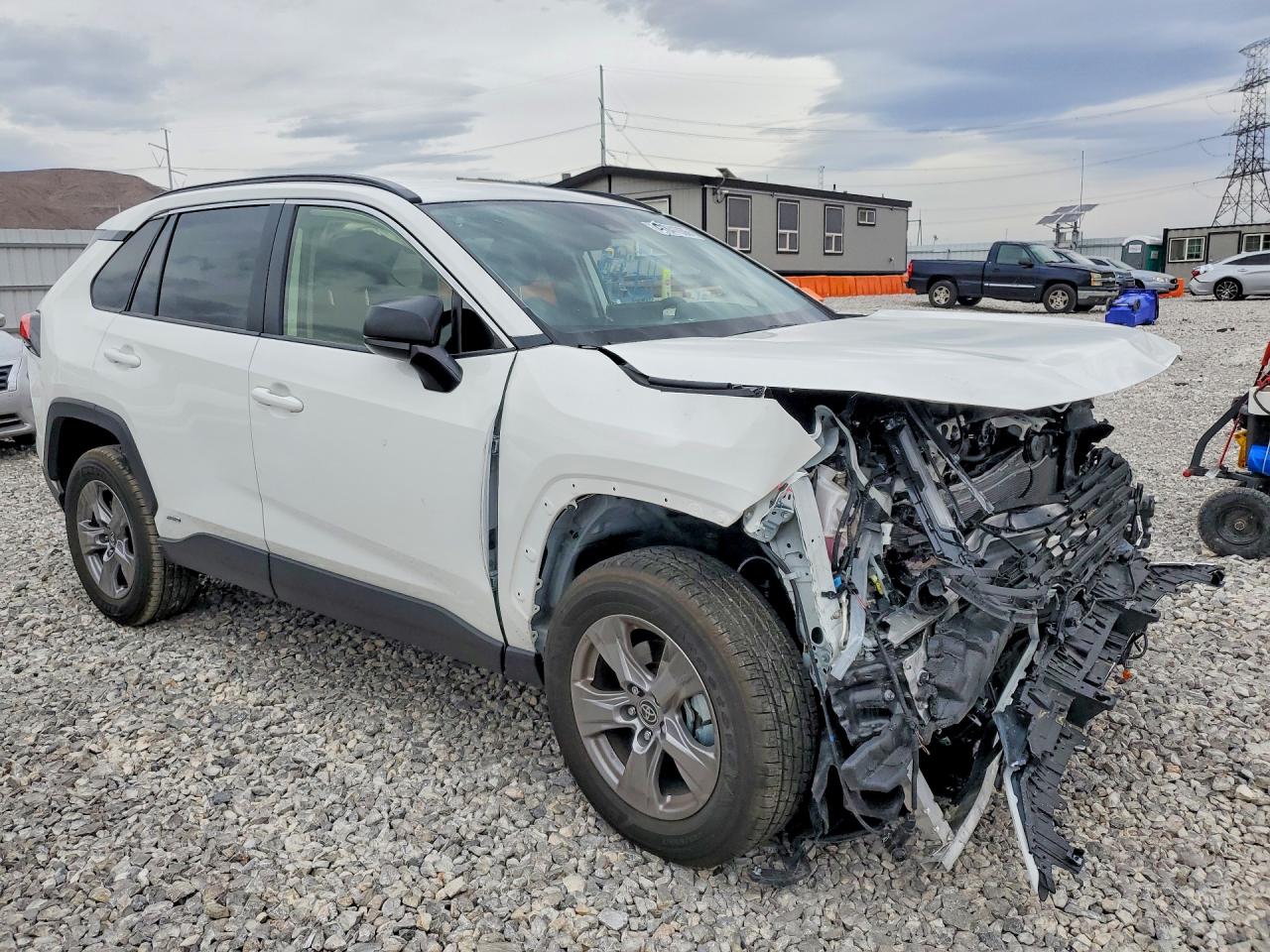 TOYOTA RAV4 HYBRID 2025 — 5