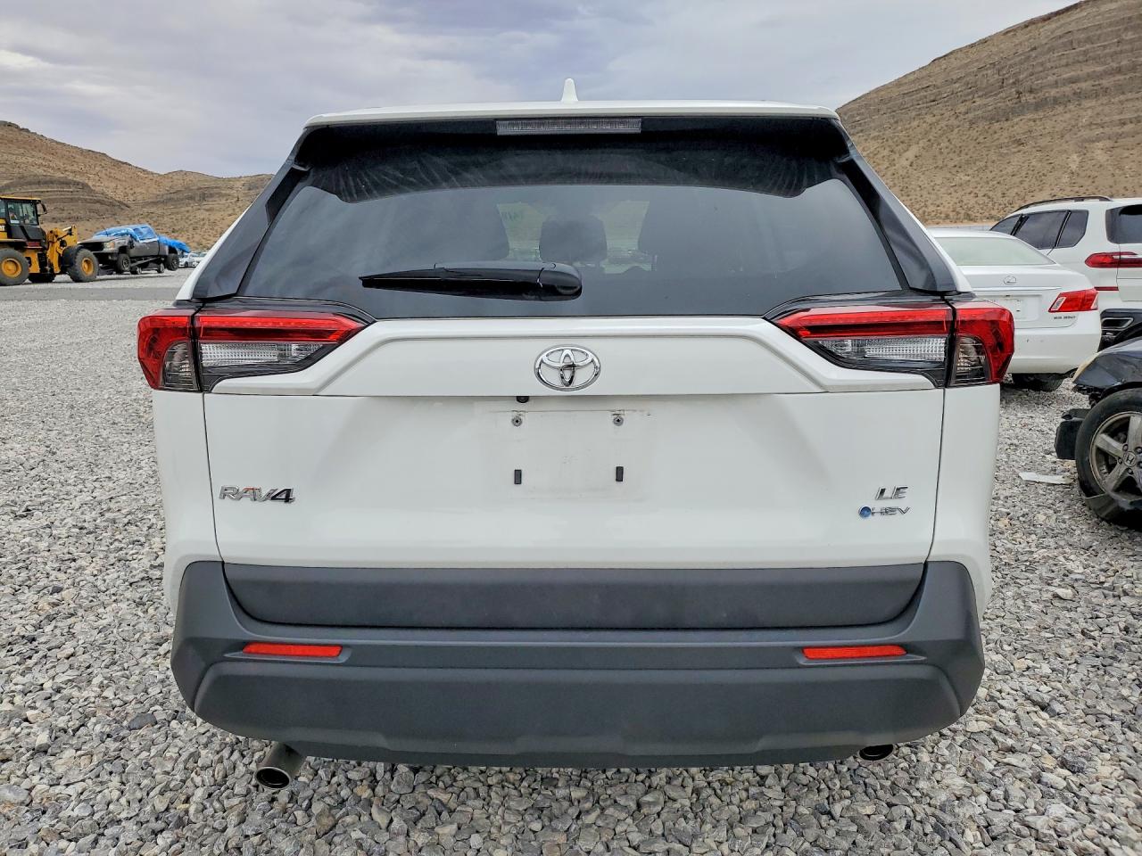 TOYOTA RAV4 HYBRID 2025 — 7