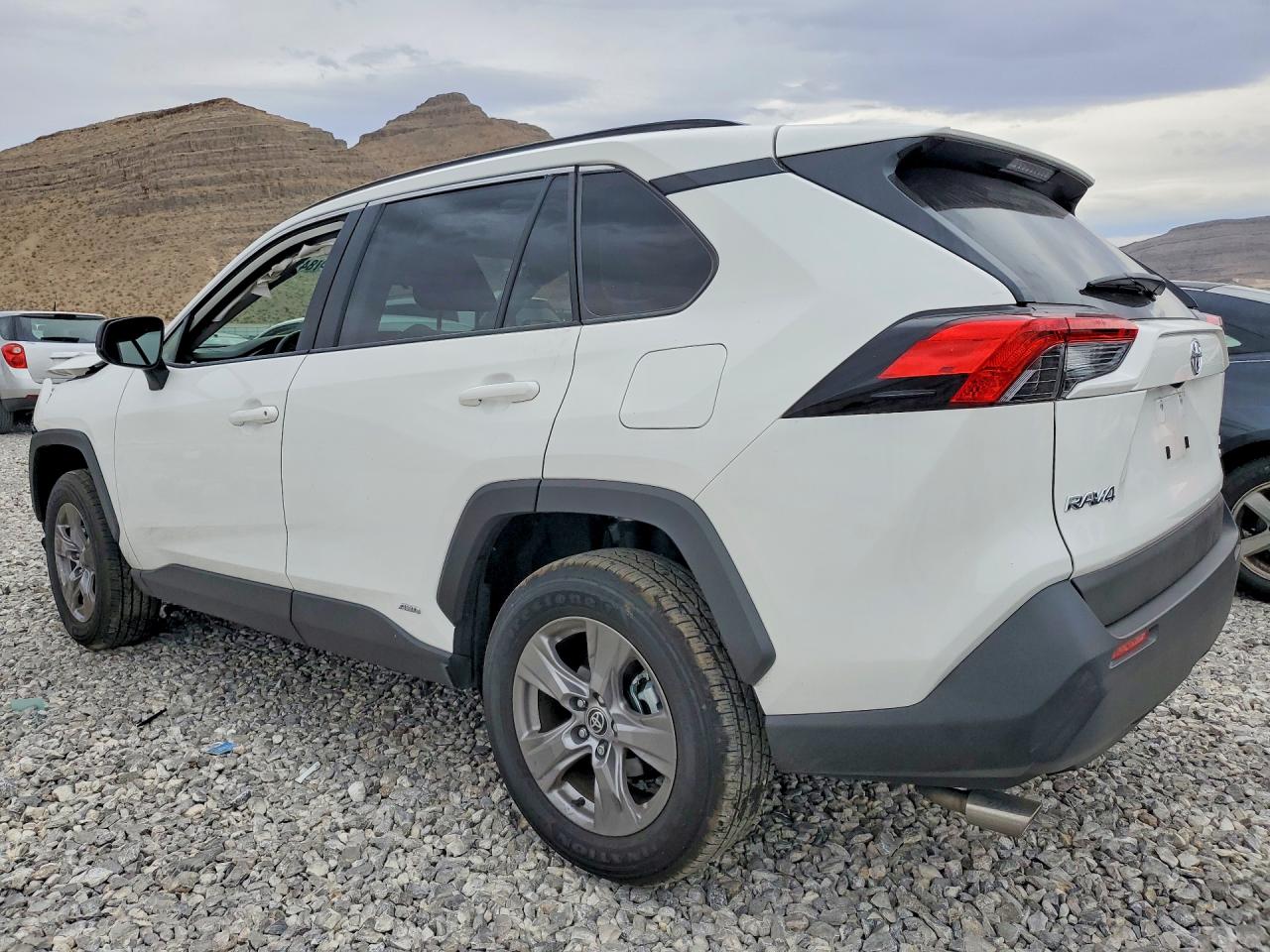 TOYOTA RAV4 HYBRID 2025 — 3
