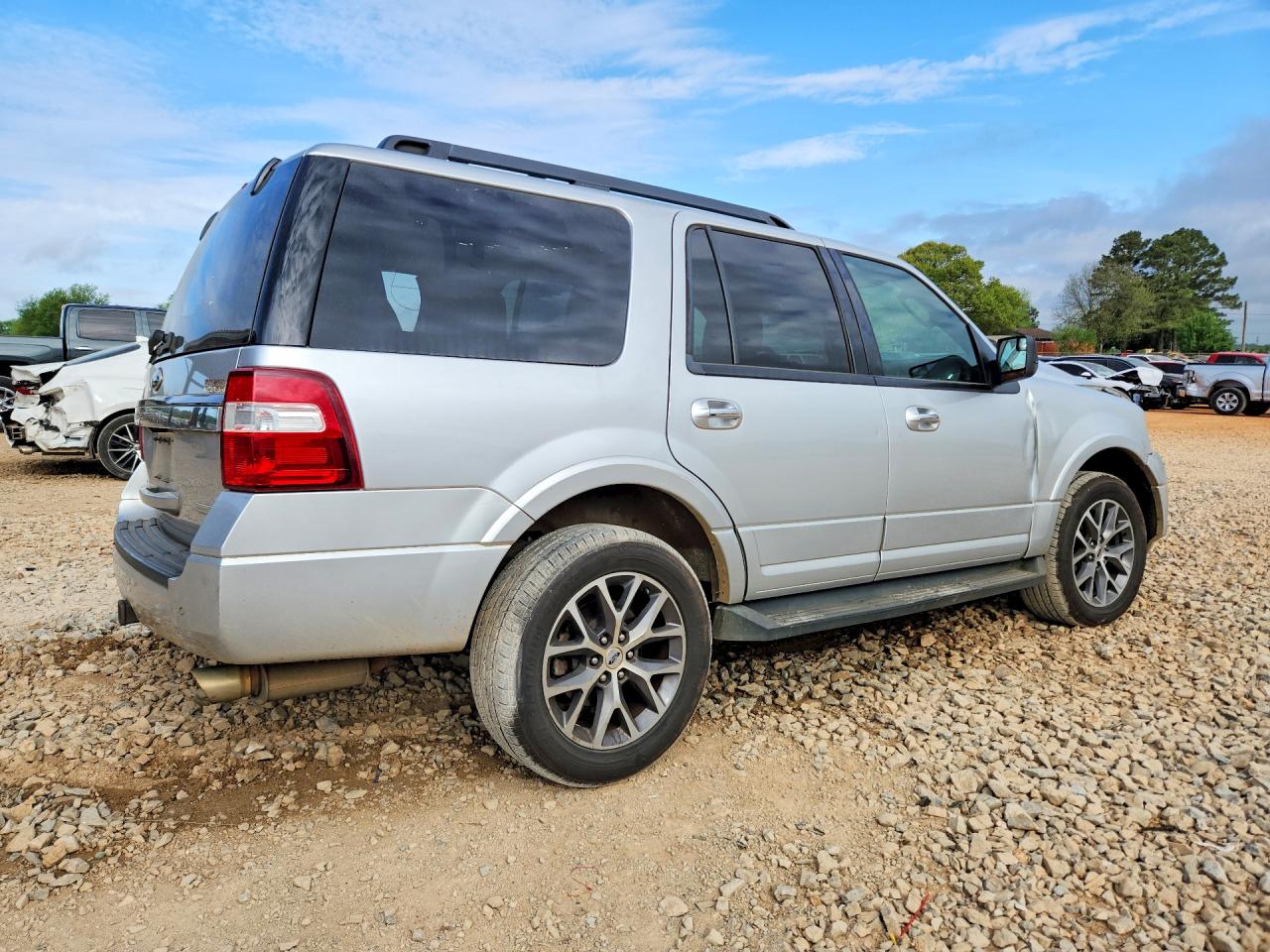 FORD EXPEDITION 2016 — 4
