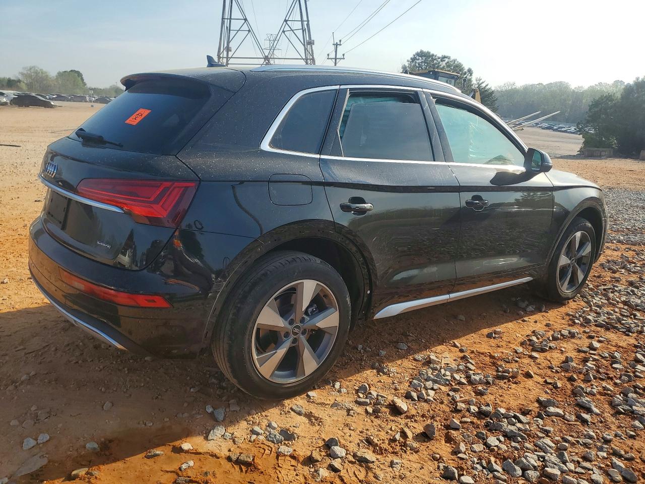 AUDI Q5 2023 — 4
