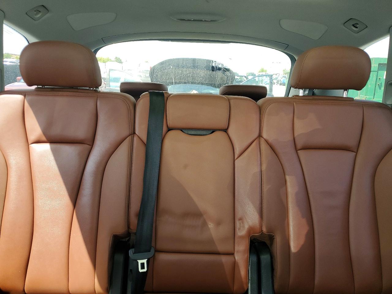 AUDI Q7 2021 — 11