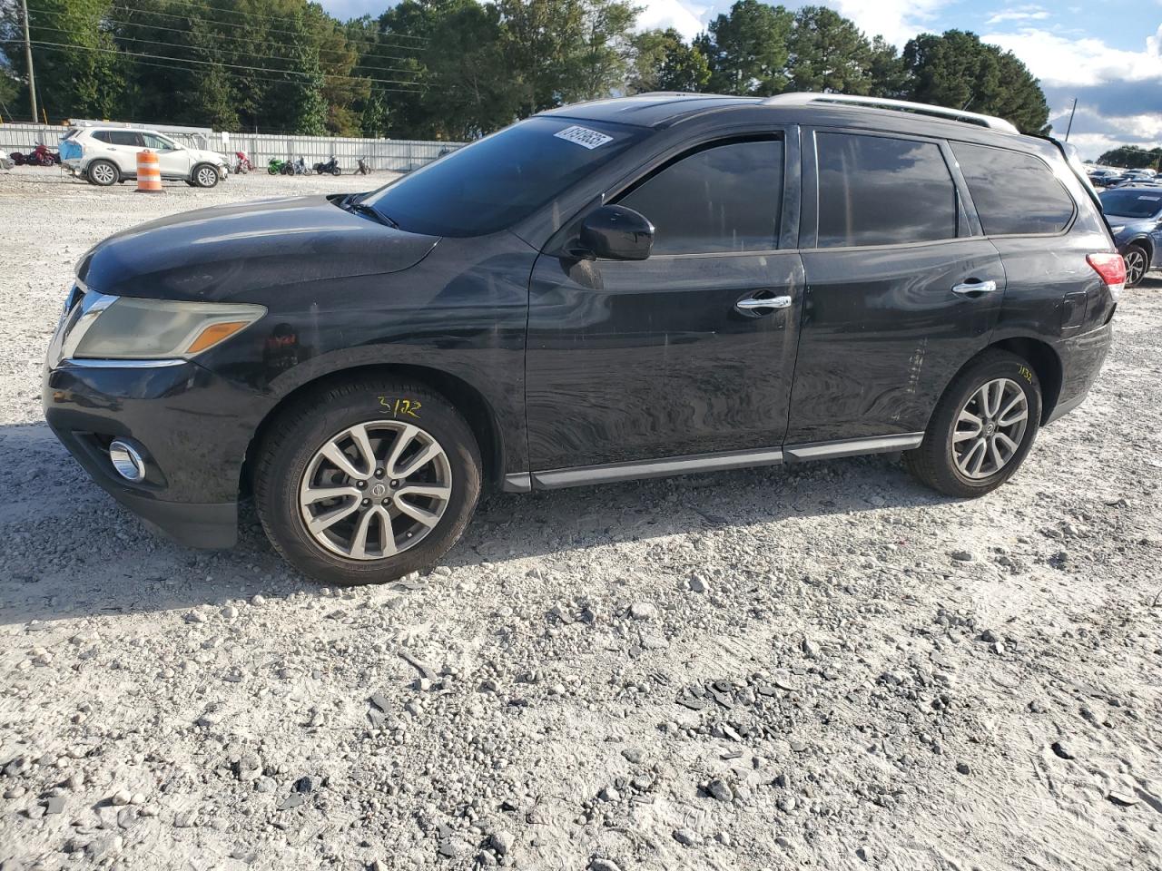2015 NISSAN PATHFINDER SV