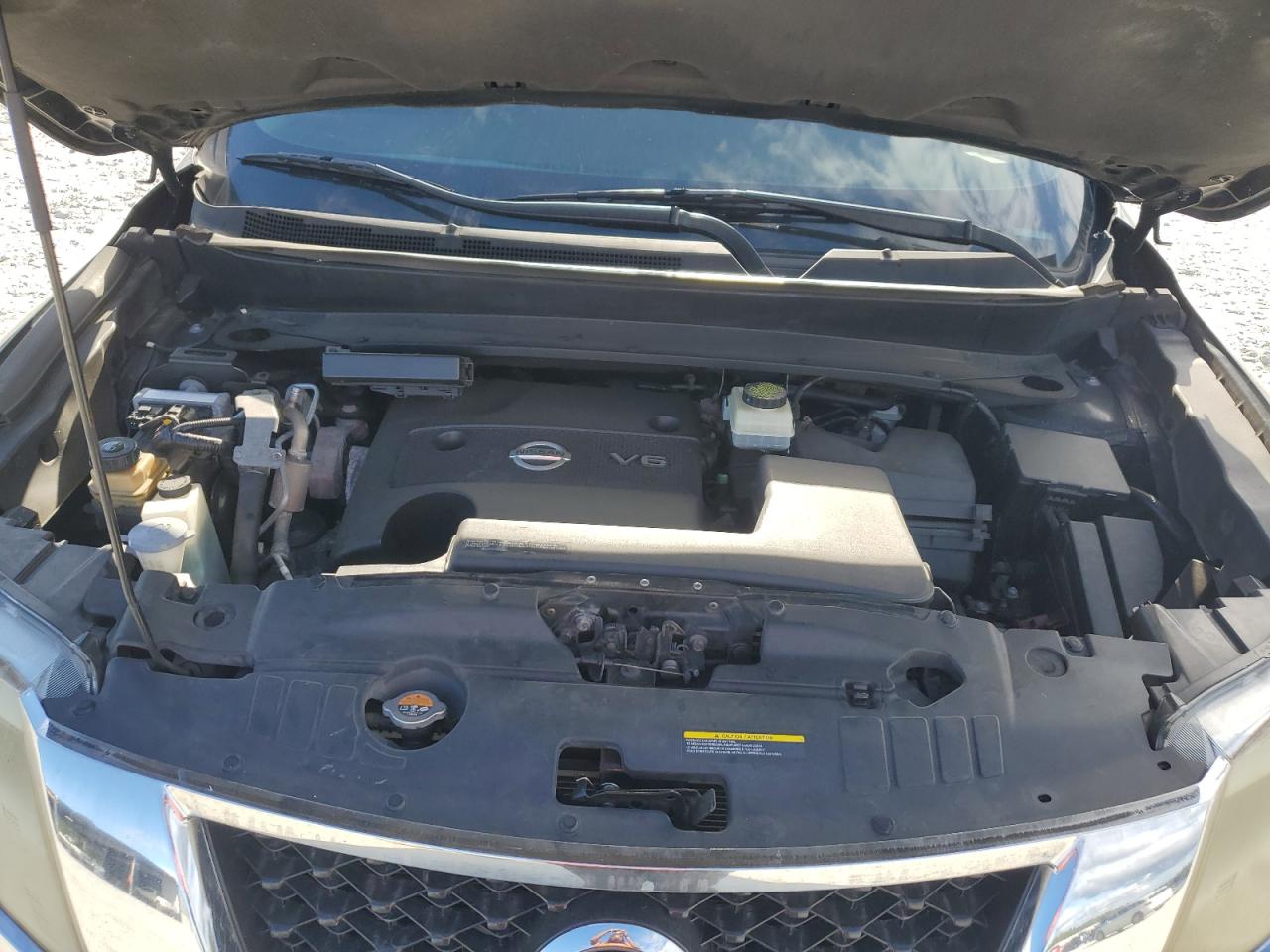 NISSAN PATHFINDER 2015 — 13