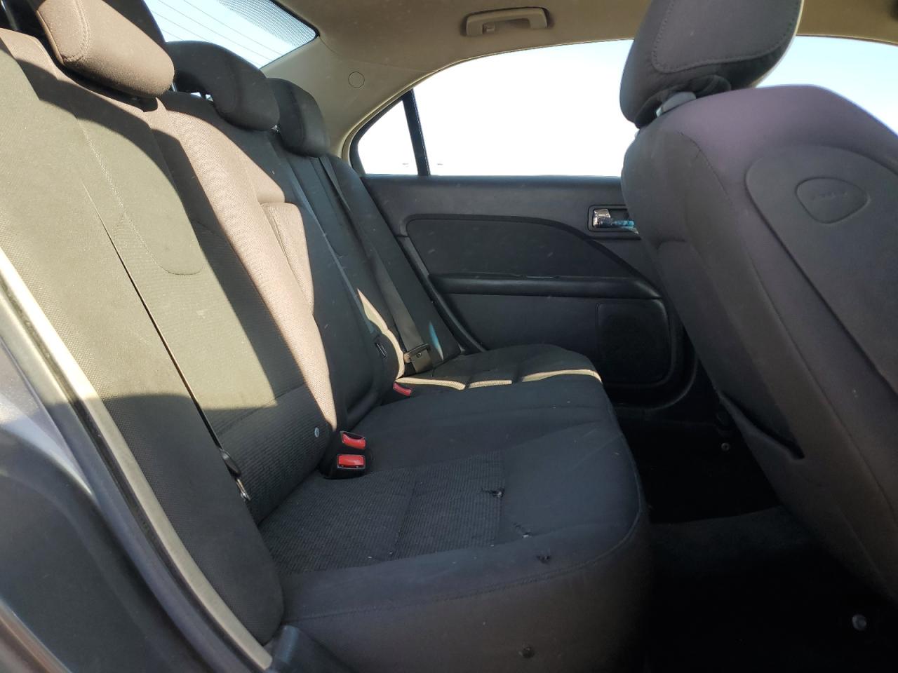 FORD FUSION 2010 — 11