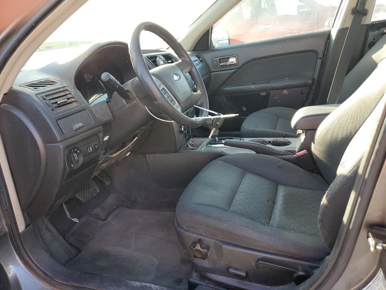 FORD FUSION 2010 — 8