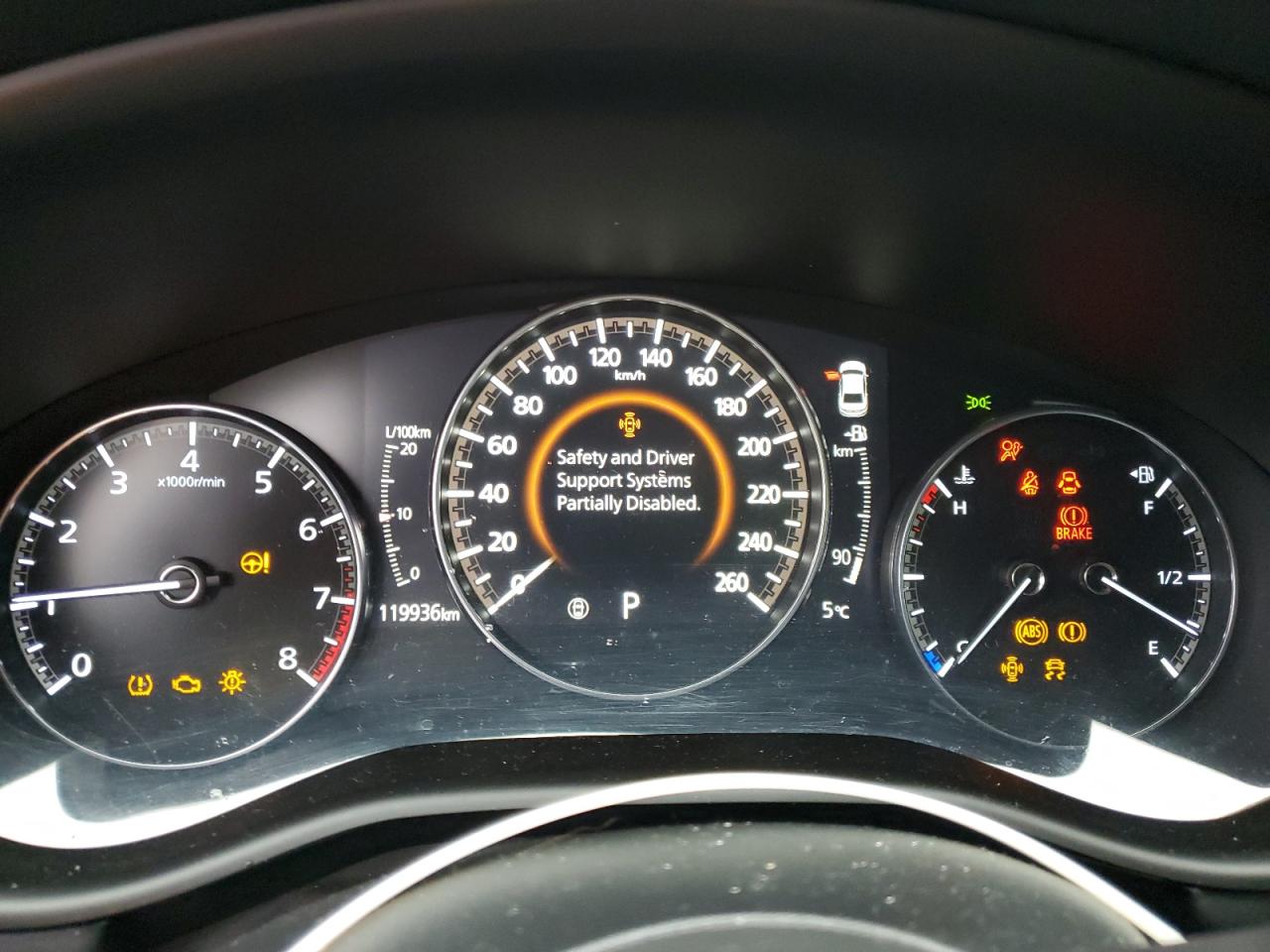 MAZDA 3 2020 — 10