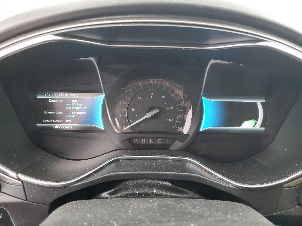 FORD FUSION 2018 — 10