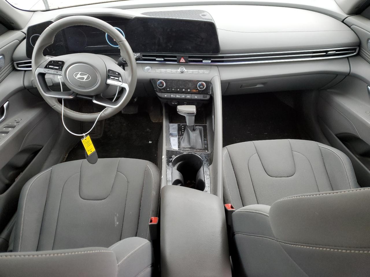 HYUNDAI ELANTRA 2024 — 9