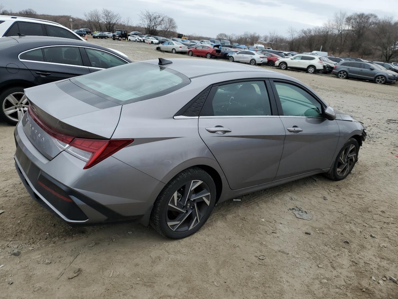 HYUNDAI ELANTRA 2024 — 4