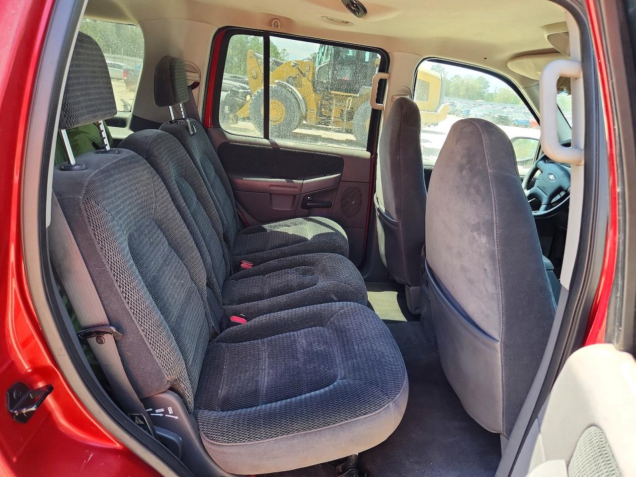 FORD EXPLORER 2002 — 11