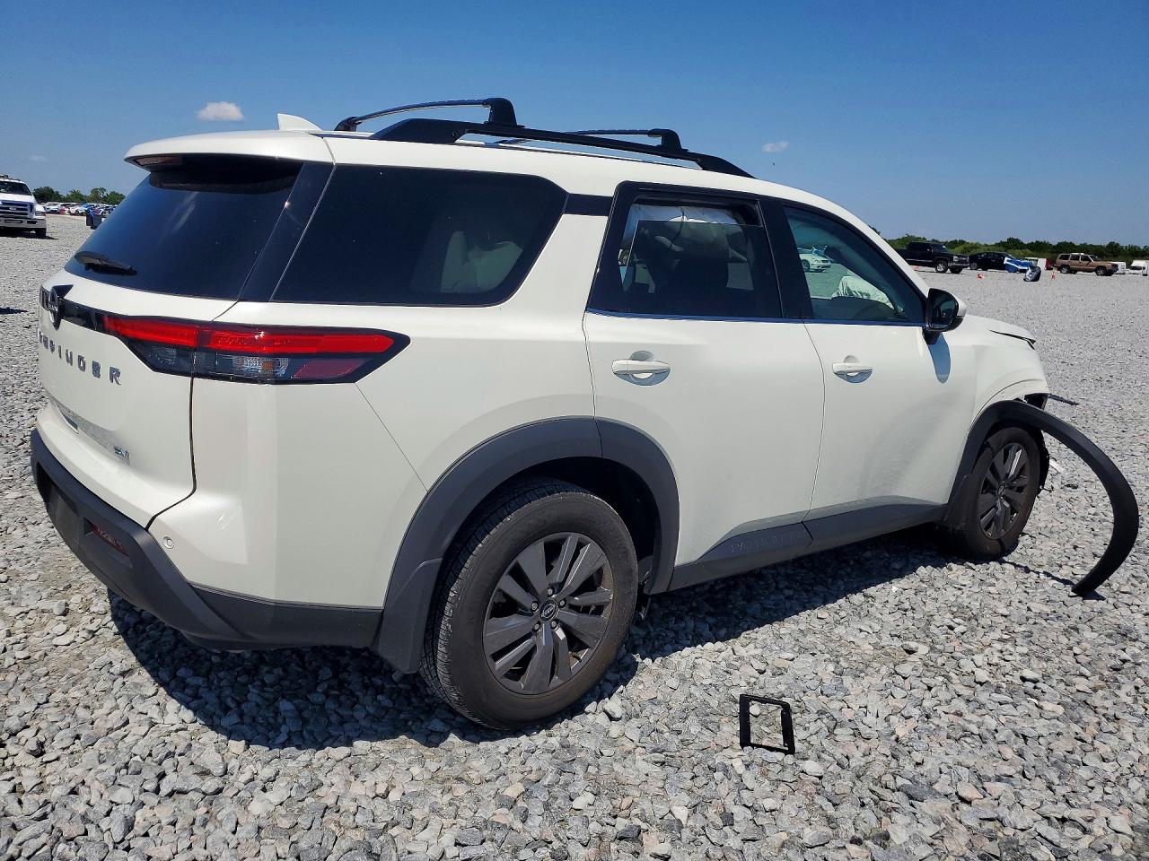 NISSAN PATHFINDER 2024 — 4